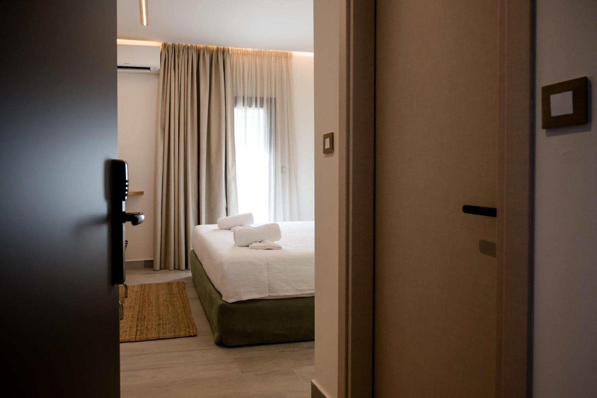 Ocean 11 Hotel สเกียธอสทาวน์ ภายนอก รูปภาพ