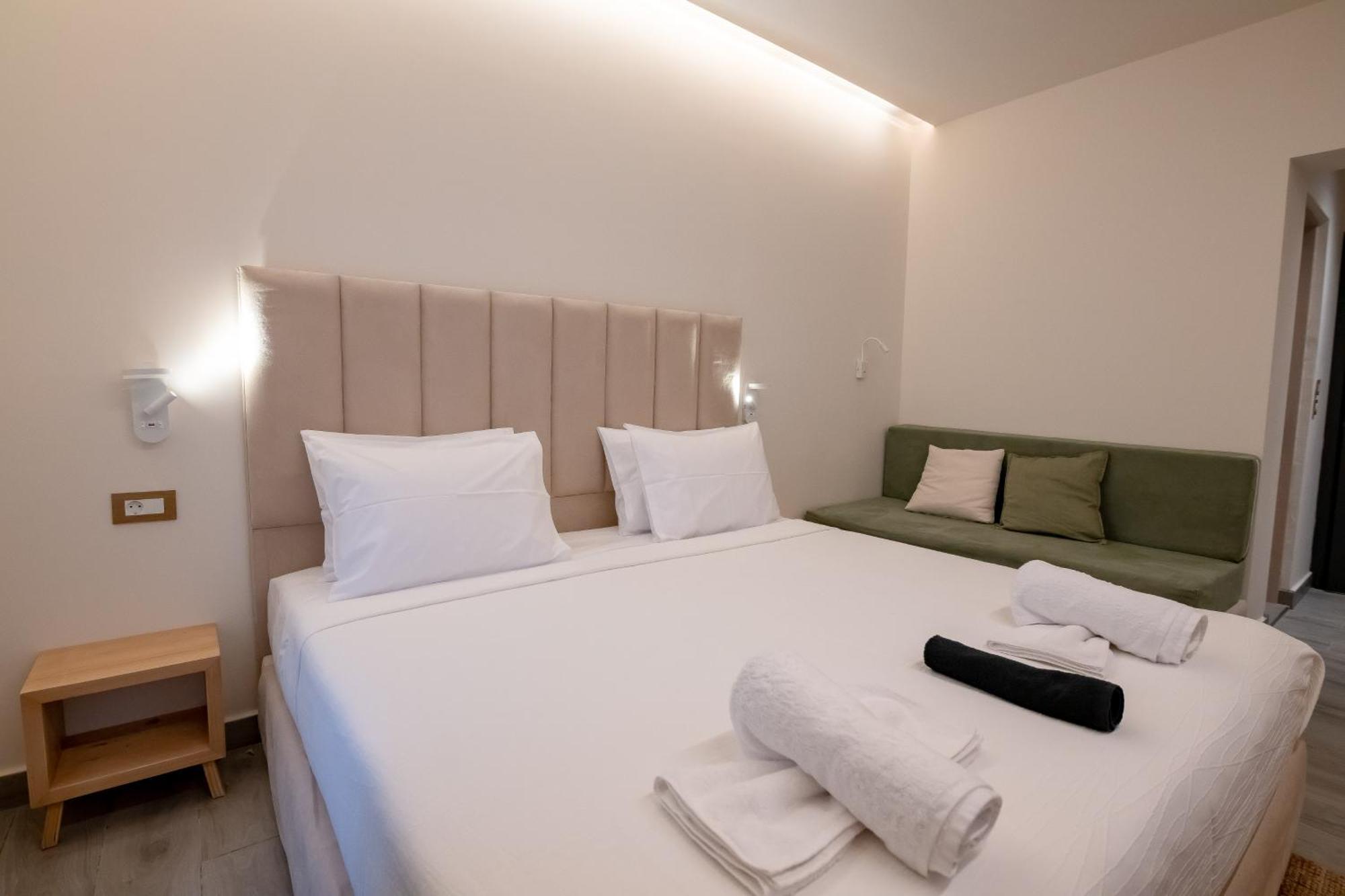Ocean 11 Hotel สเกียธอสทาวน์ ภายนอก รูปภาพ